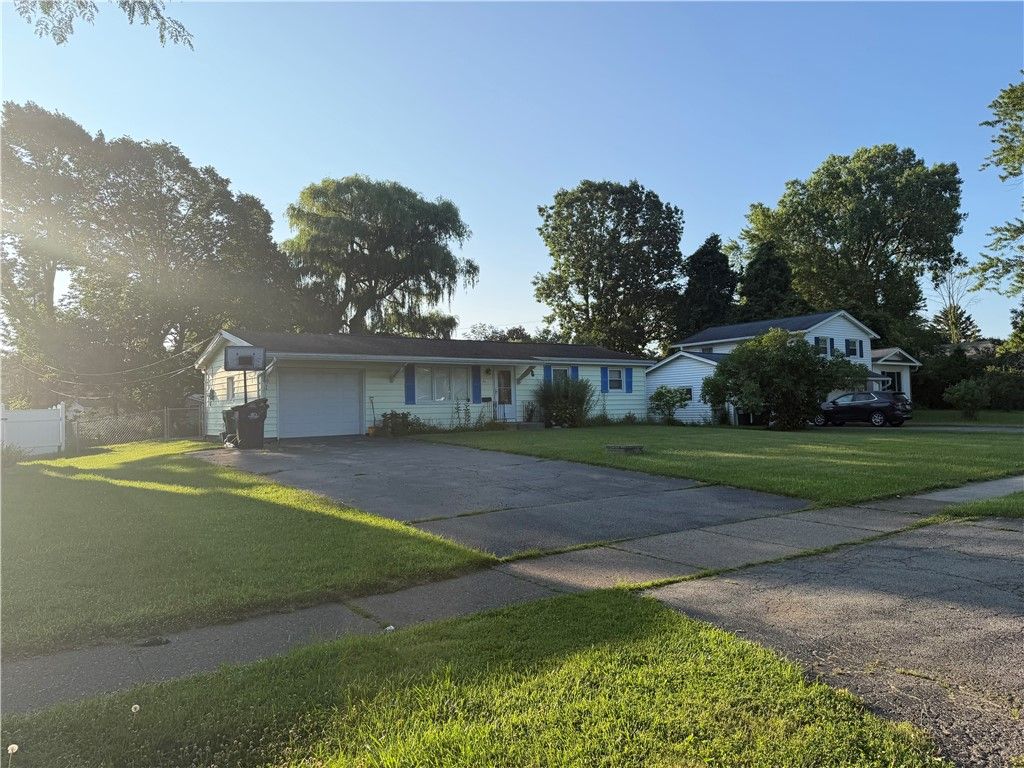 41 Grecian Parkway, Greece, NY 14626