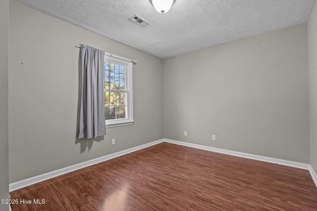 215 Canterbury Road, Southern Pines, NC 28387