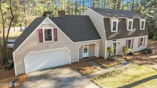 215 Canterbury Road, Southern Pines, NC 28387