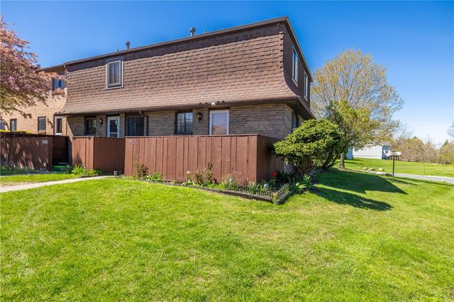 352 Surrey Hill, Henrietta, NY 14623
