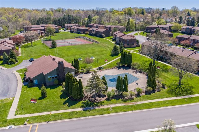 352 Surrey Hill, Henrietta, NY 14623