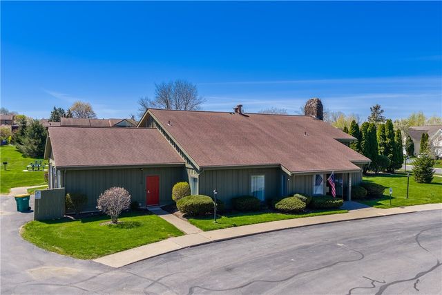 352 Surrey Hill, Henrietta, NY 14623
