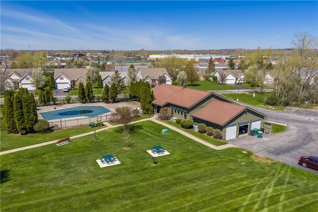 352 Surrey Hill, Henrietta, NY 14623