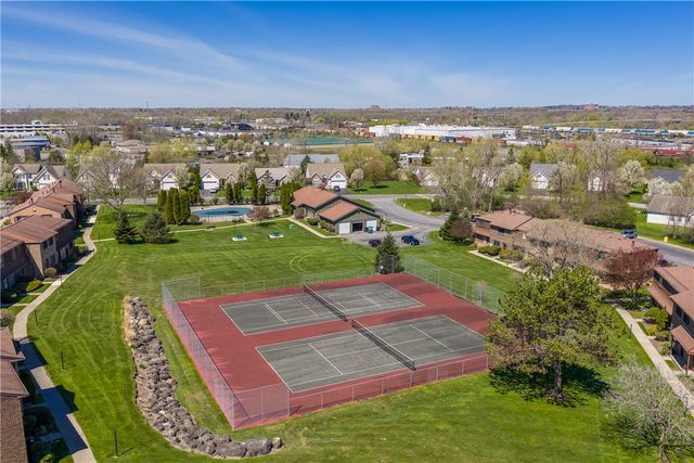 352 Surrey Hill, Henrietta, NY 14623