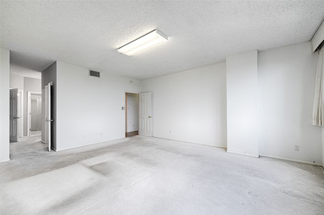 5200 Keller Springs Road 522, Dallas, TX 75248