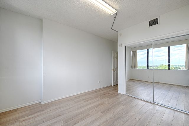 5200 Keller Springs Road 522, Dallas, TX 75248