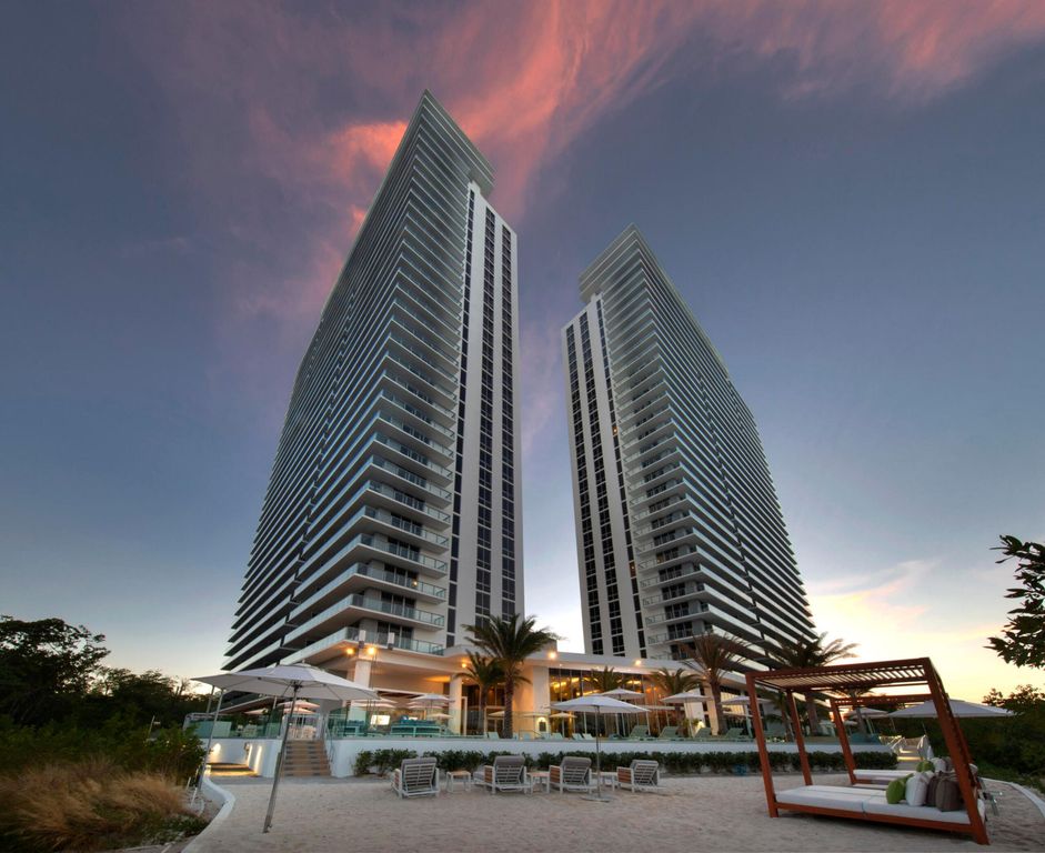 16385 Biscayne Boulevard 2516, North Miami Beach, FL 33160
