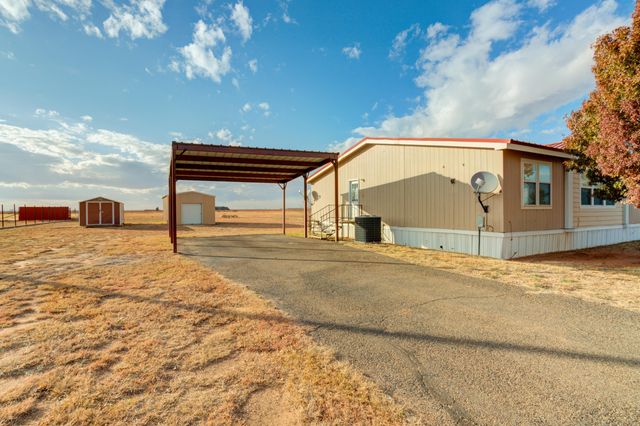 17006 County Rd 1350, Wolfforth, TX 79382