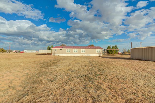 17006 County Rd 1350, Wolfforth, TX 79382