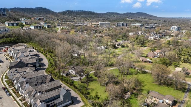 5665 Valley View Rd, Brentwood, TN 37027