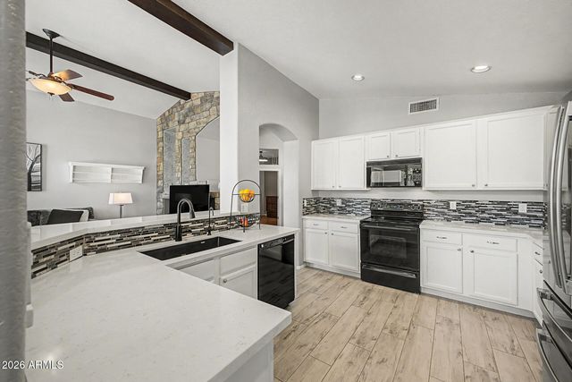 6922 W MONONA Drive, Glendale, AZ 85308