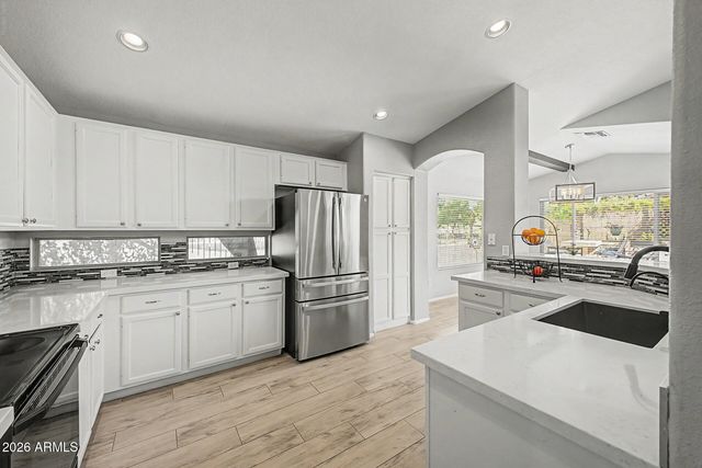 6922 W MONONA Drive, Glendale, AZ 85308