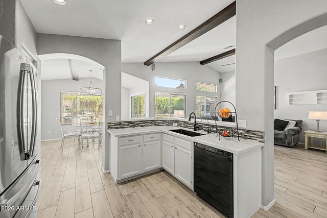 6922 W MONONA Drive, Glendale, AZ 85308