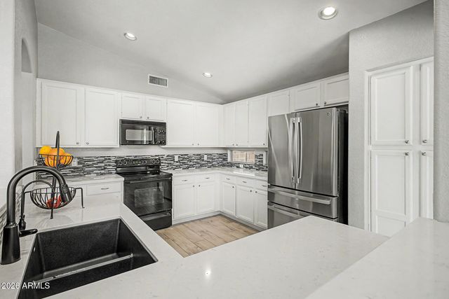 6922 W MONONA Drive, Glendale, AZ 85308