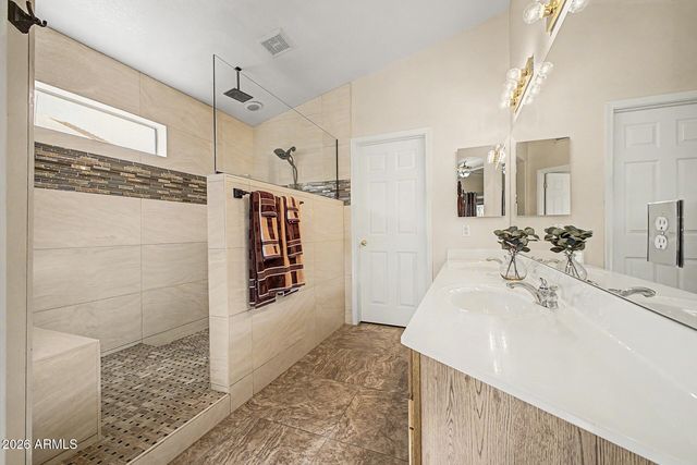 6922 W MONONA Drive, Glendale, AZ 85308