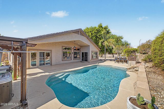 6922 W MONONA Drive, Glendale, AZ 85308