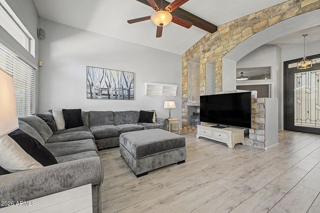 6922 W MONONA Drive, Glendale, AZ 85308