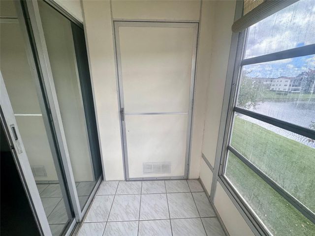 29 Preston A, Boca Raton, FL 33434