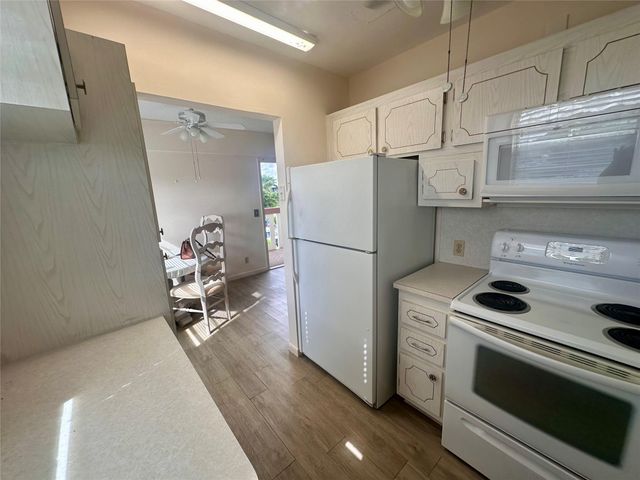 29 Preston A, Boca Raton, FL 33434