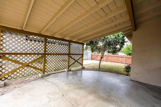 8105 Brock Ct, Lemon Grove, CA 91945