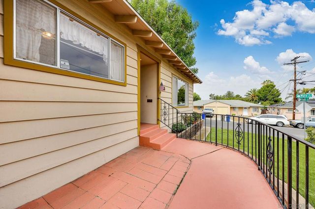8105 Brock Ct, Lemon Grove, CA 91945