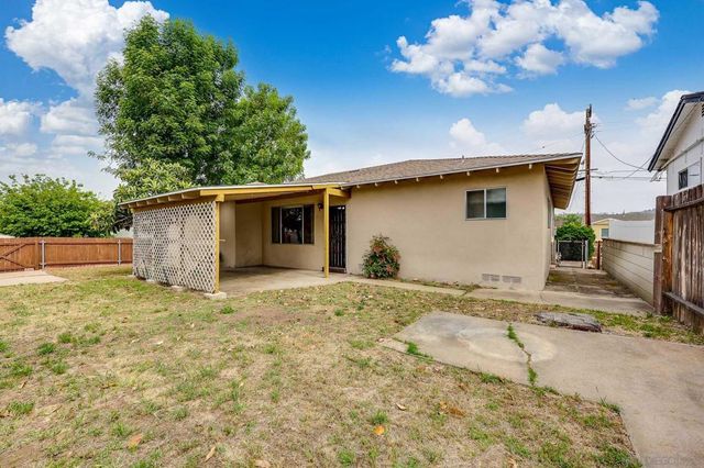 8105 Brock Ct, Lemon Grove, CA 91945