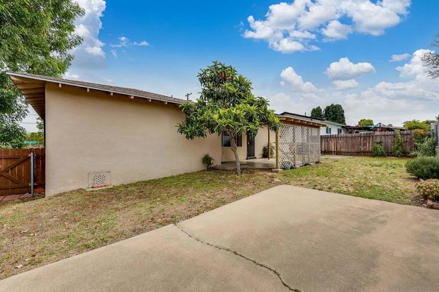 8105 Brock Ct, Lemon Grove, CA 91945