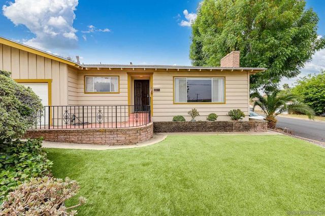 8105 Brock Ct, Lemon Grove, CA 91945