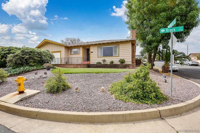 8105 Brock Ct, Lemon Grove, CA 91945