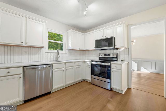 963 Sugar Landing Circle, Buford, GA 30518