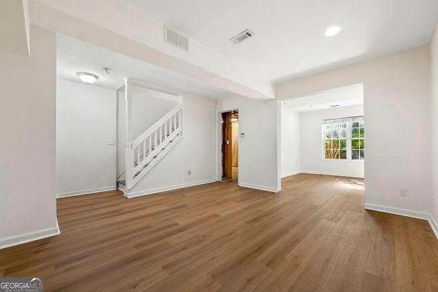 963 Sugar Landing Circle, Buford, GA 30518