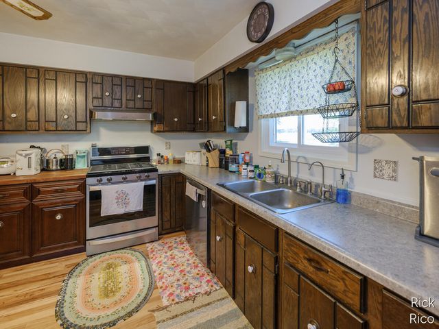 8290 E W Avenue, Vicksburg, MI 49097