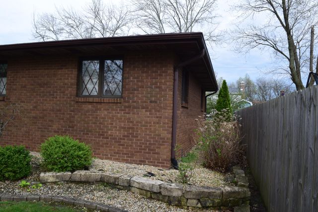 2508 Dorset Drive, Valparaiso, IN 46383