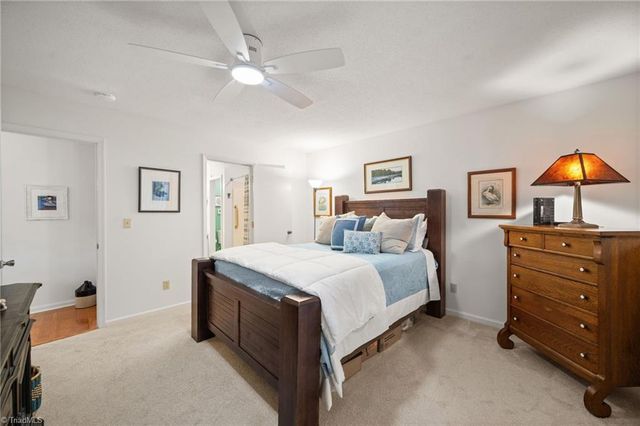 206 Tabor View Lane, Winston-salem, NC 27106