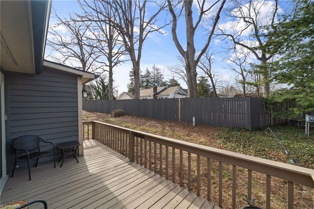 206 Tabor View Lane, Winston-salem, NC 27106