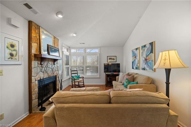 206 Tabor View Lane, Winston-salem, NC 27106