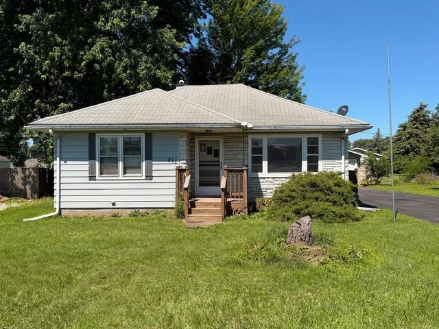 811 1st Street, Colona, IL 61241