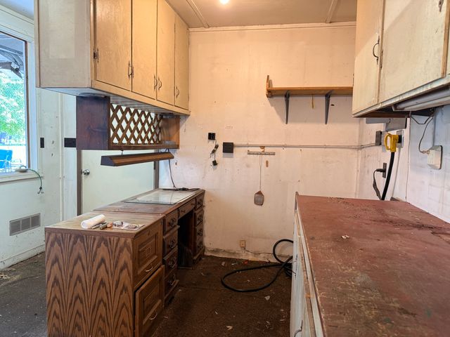 811 1st Street, Colona, IL 61241
