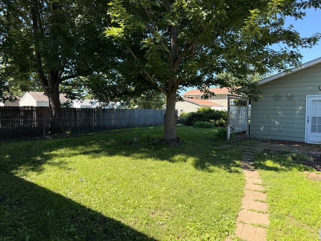 811 1st Street, Colona, IL 61241
