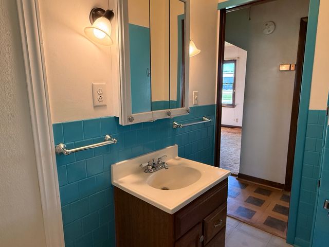 811 1st Street, Colona, IL 61241