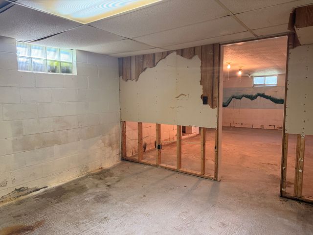 811 1st Street, Colona, IL 61241