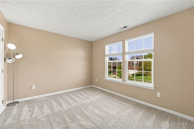 9756 Crooked Creek Drive, Centerville, OH 45458