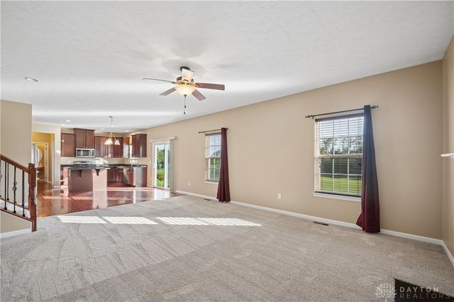 9756 Crooked Creek Drive, Centerville, OH 45458