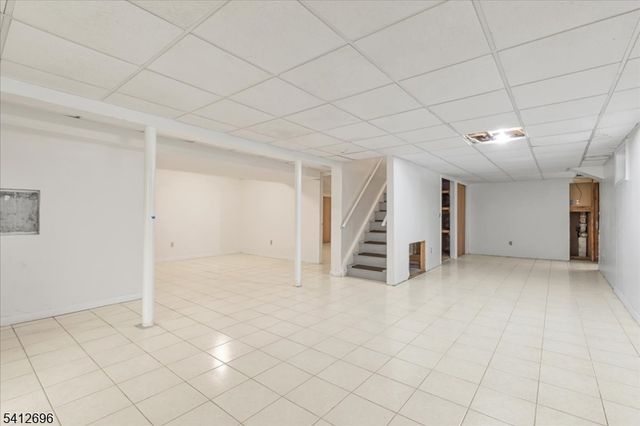 1995 Winding Brook Way, Scotch Plains Twp., NJ 07076