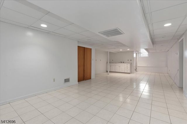 1995 Winding Brook Way, Scotch Plains Twp., NJ 07076