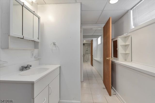 1995 Winding Brook Way, Scotch Plains Twp., NJ 07076