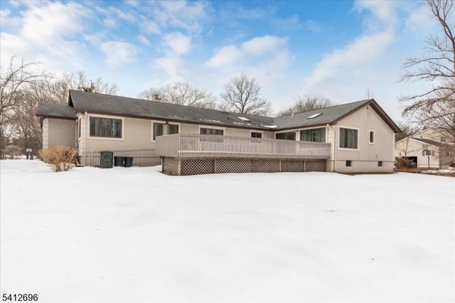 1995 Winding Brook Way, Scotch Plains Twp., NJ 07076