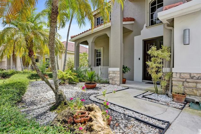 4281 Laurel Ridge Cir, Weston, FL 33331