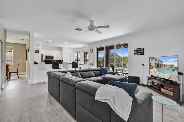 4281 Laurel Ridge Cir, Weston, FL 33331