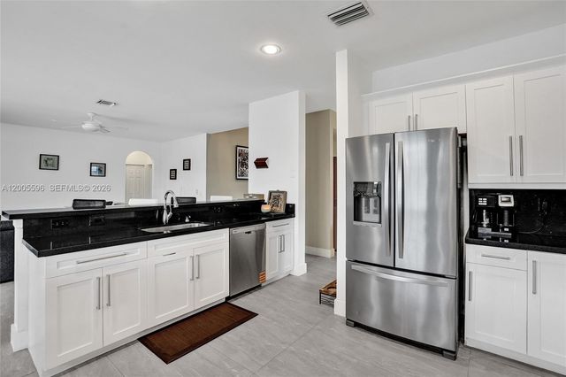 4281 Laurel Ridge Cir, Weston, FL 33331